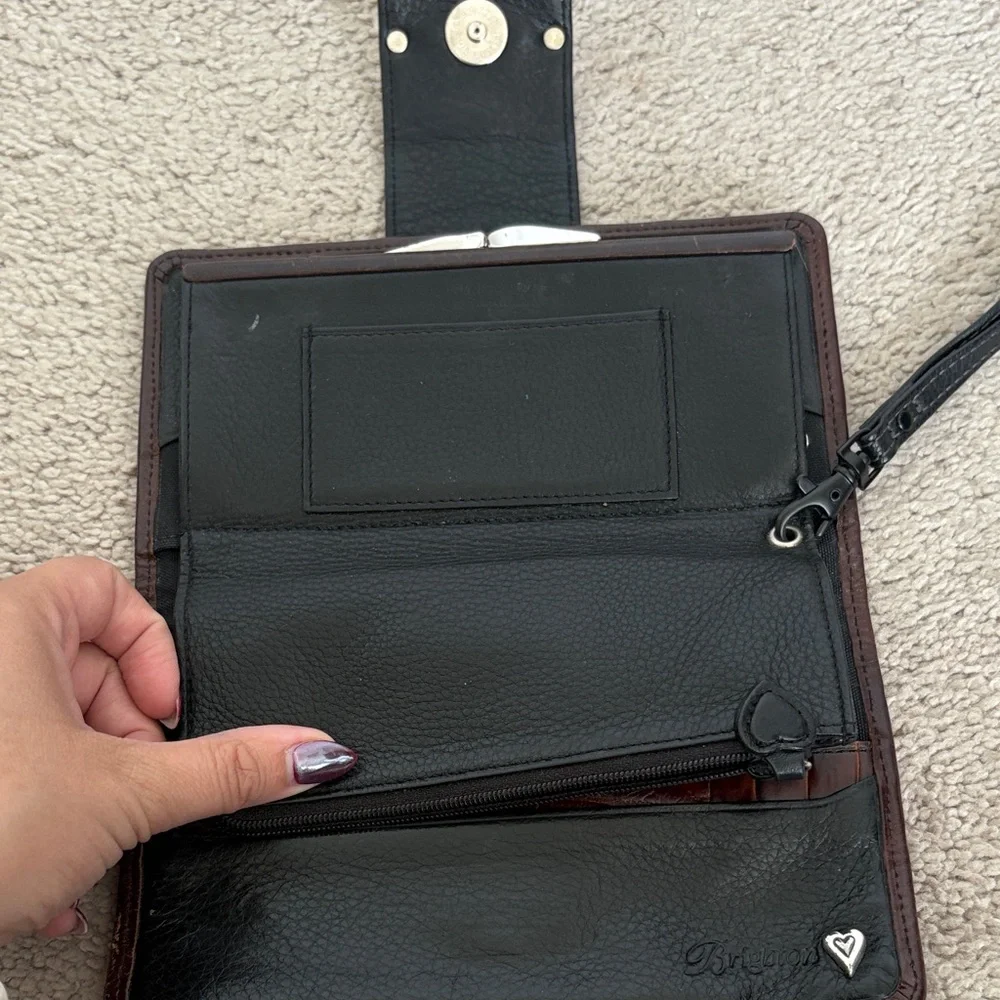 Brighton Vintage Brown Woven Leather Wristlet - Picture 10 of 14